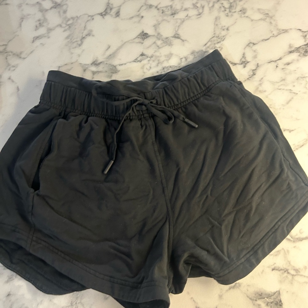 lululemon athletica black Athletic Shorts